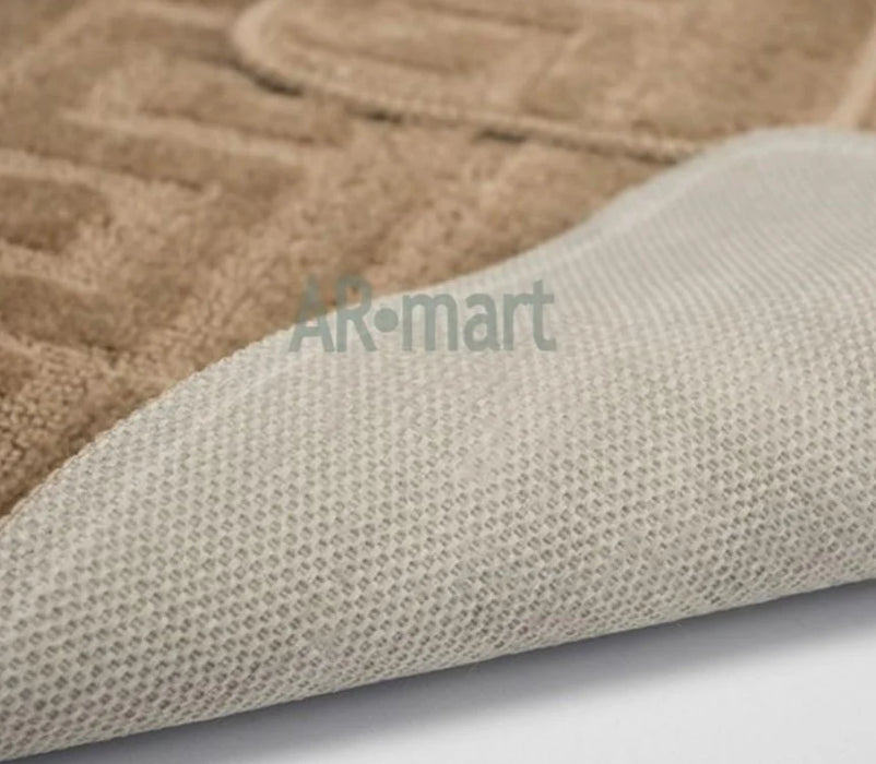 covor baie bej inchis antiderapant baza textila covoras baie moale si absorbant