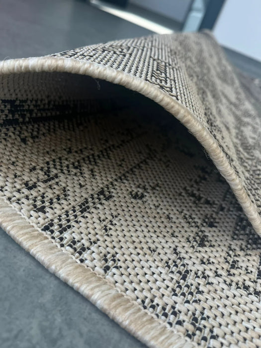 covor bej maro material flexibil si rezistent covor usor de curatat pentru living si hol