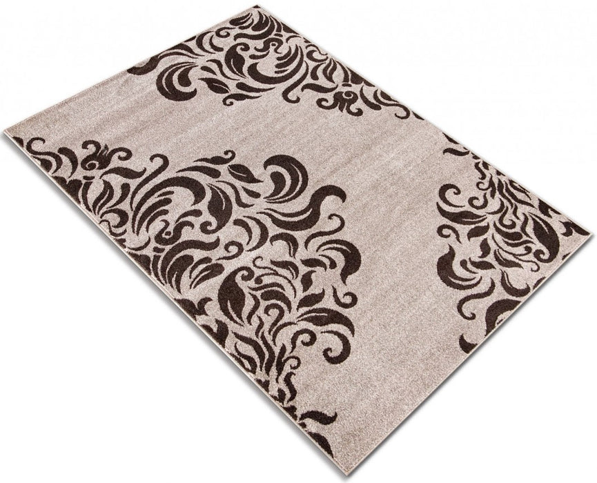 Covor modern bej maro prezentat din unghi lateral evidentiind forma si modelul decorativ
