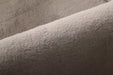 Detaliu covor blanita cappuccino, textura pufoasa si material de calitate pentru un aspect premium