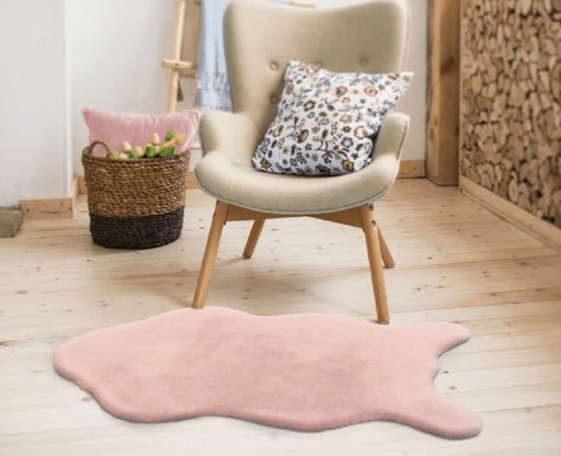 Covor blanita roz pufos pentru living, design modern si decorativ, ideal pentru un ambient cozy si elegant