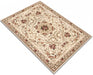 Covor clasic floral crem bej cu design elegant si motive florale