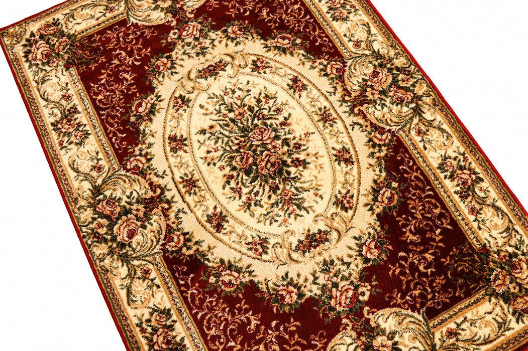 Covor clasic floral grena cu design elegant si motive florale