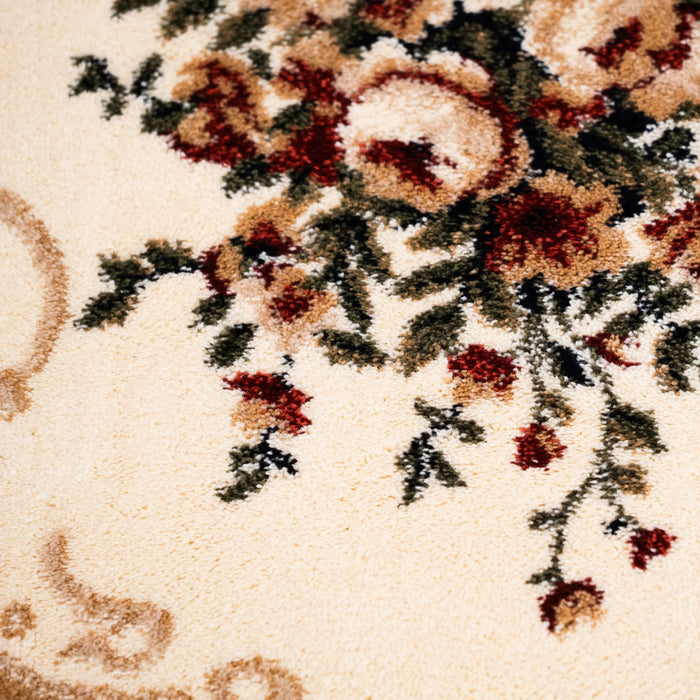 Detaliu covor clasic floral grena cu motive florale bine definite