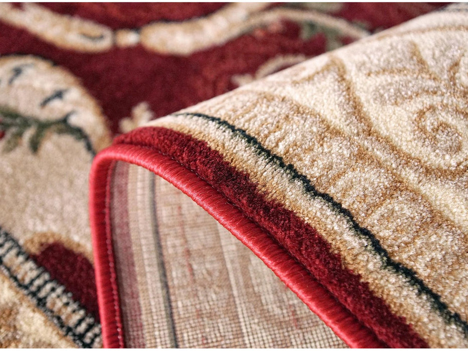 Grosime covor clasic floral grena, material confortabil si rezistent