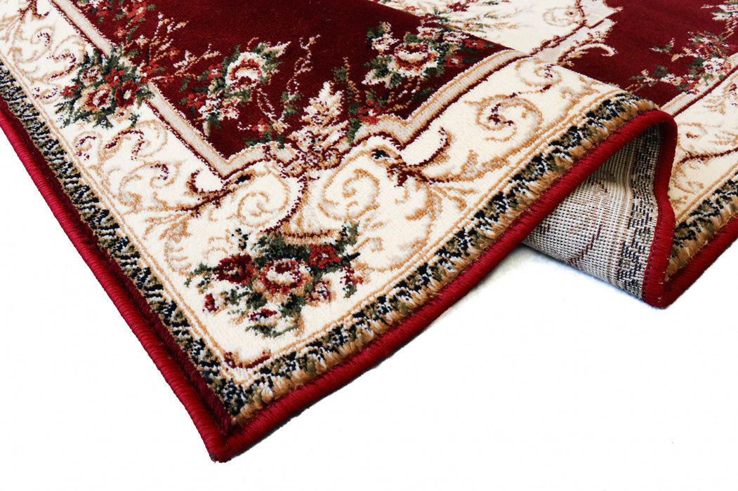 Grosime covor clasic floral grena, material confortabil si rezistent