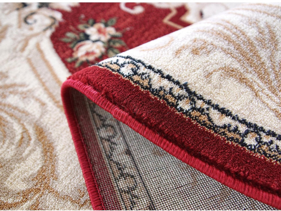 Covor clasic floral grena in living elegant