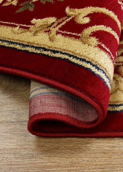 Grosime si margine covor clasic floral, material confortabil si rezistent