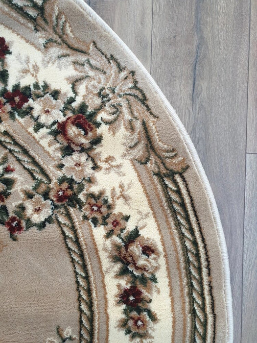 Margine covor clasic floral oval bej, finisaj atent si design traditional