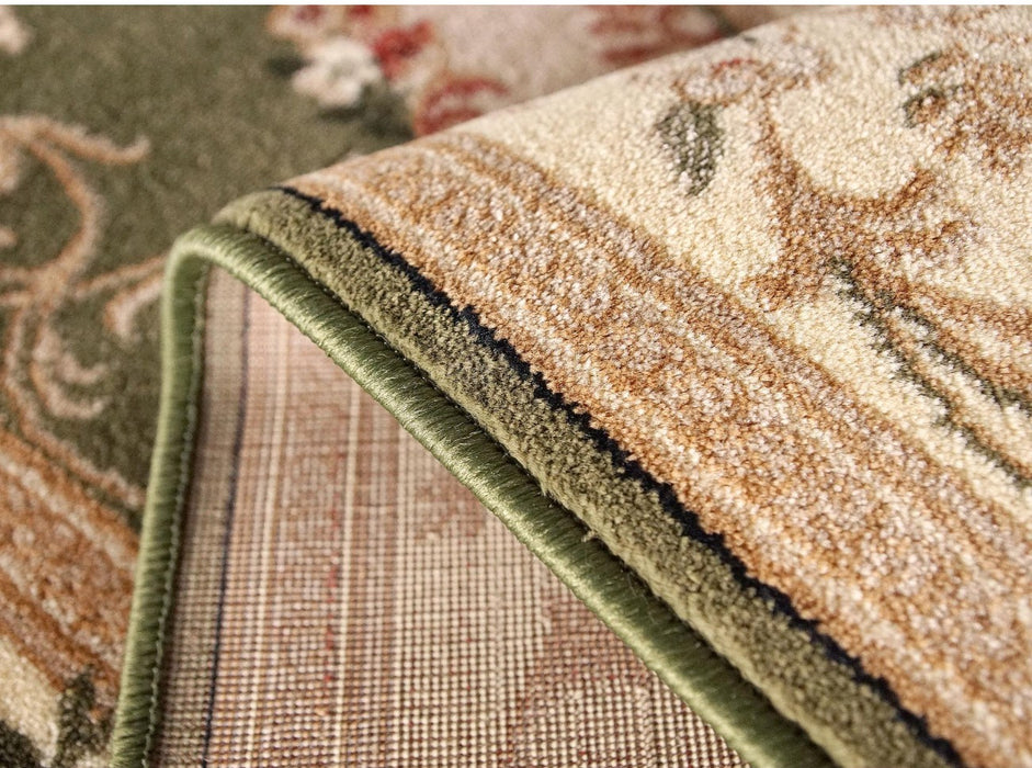 Margine si textura covor clasic floral verde cu finisaj atent