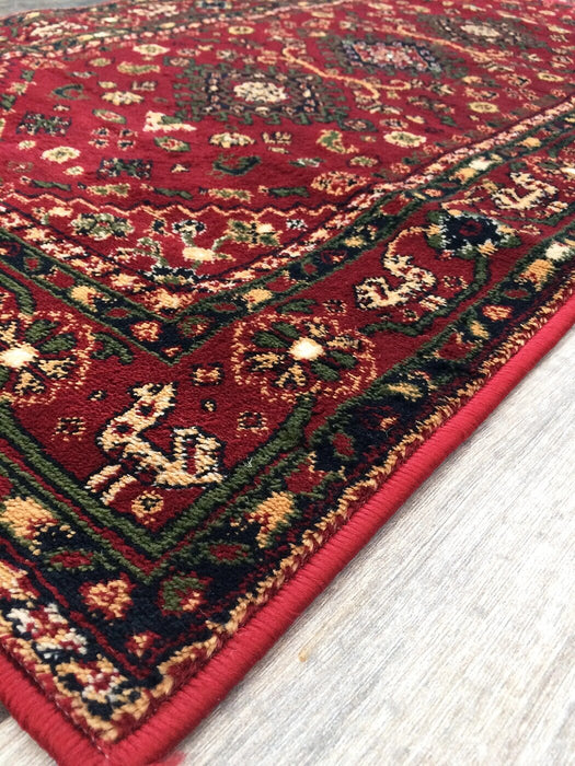 Margine si finisaj covor clasic grena cu aspect traditional