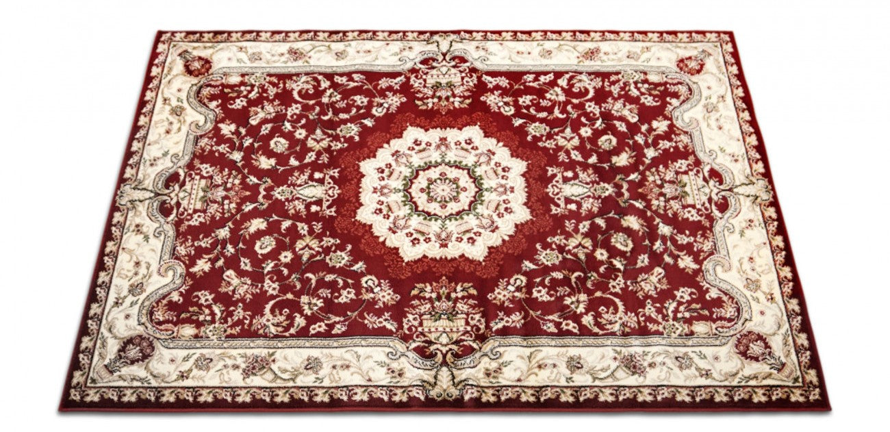 Covor clasic grena, vedere de sus cu model traditional