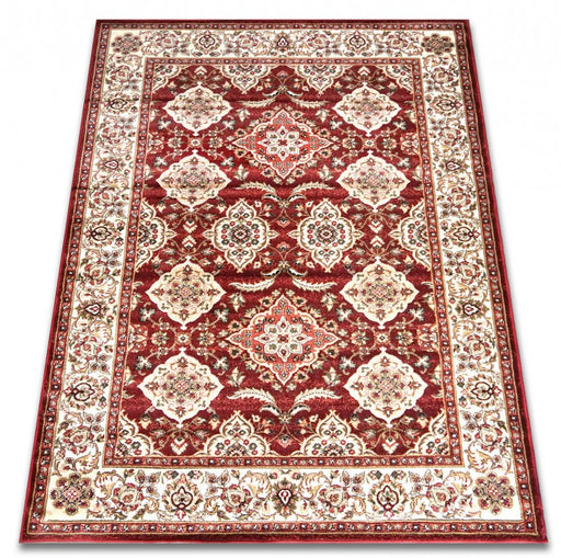 Covor clasic grena, vedere din unghi cu detalii ornamentale