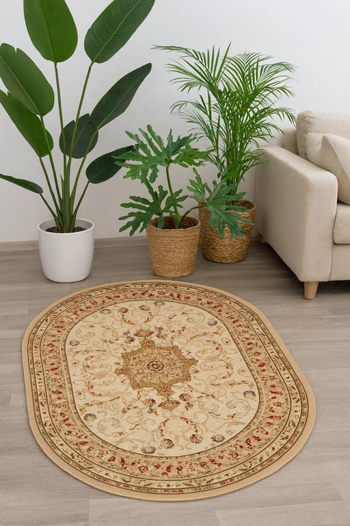 Covor clasic oval bej crem, ideal pentru living și dormitor