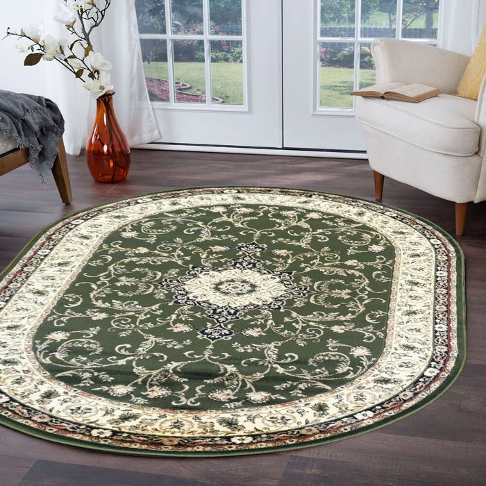Covor clasic oval verde integrat într-un decor elegant de interior