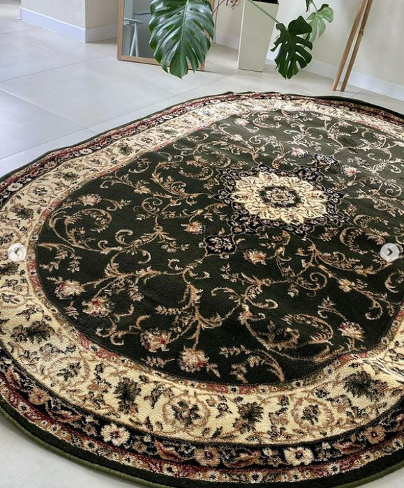 Covor clasic oval verde în living, vedere în perspectivă