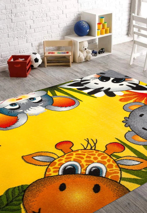 covor copii cu animale multicolor intr-o camera copii ideal pentru joaca si decor