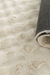 Covor crem pufos cu efect 3D, gros si confortabil, ideal pentru living sau dormitor