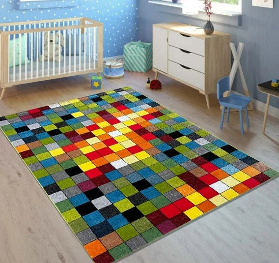Covor modern pentru dormitor cu model geometric multicolor si aspect premium.