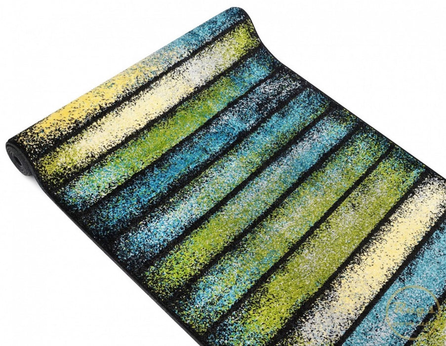 Detaliu covor cu dungi colorate, textura moale si rezistenta, covor modern pentru living si dormitor
