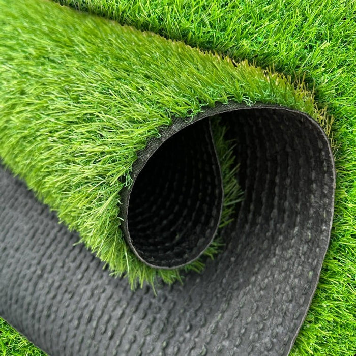 Gazon artificial / mocheta iarba decorativa artificiala verde Sri Lanka, inaltime fir 20 mm, antiderapant, pentru interior/exterior, marimi variate