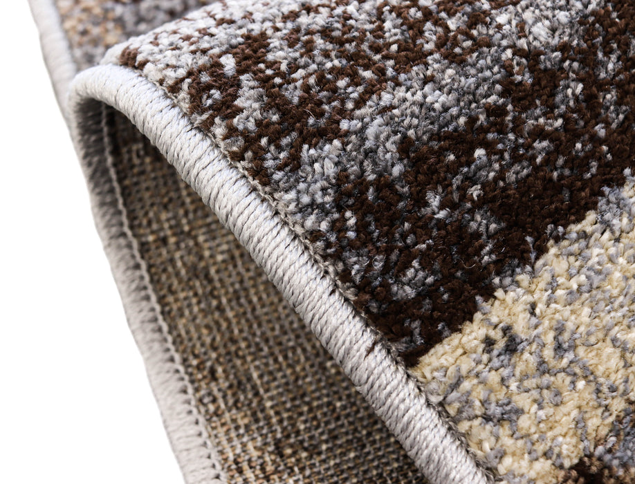 Covor gri maro modern rulat cu textura densa si rezistenta