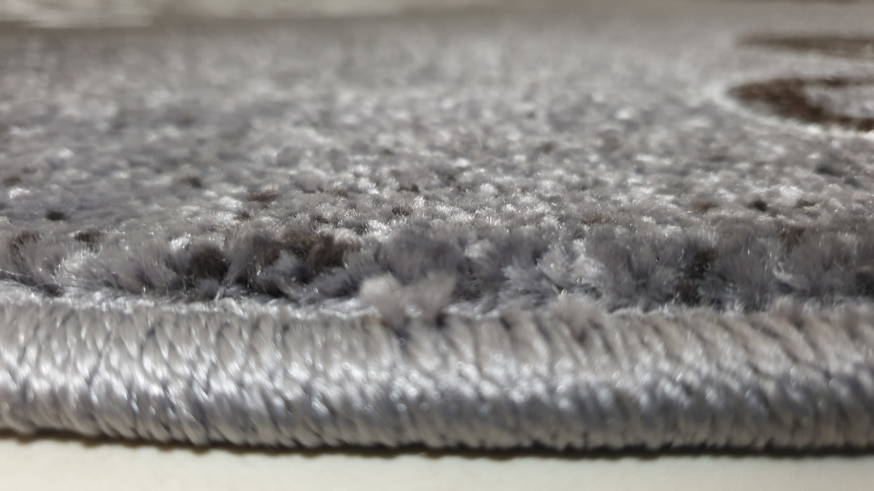 Textura plusata covor gri antracit moale confortabil si rezistent la trafic zilnic