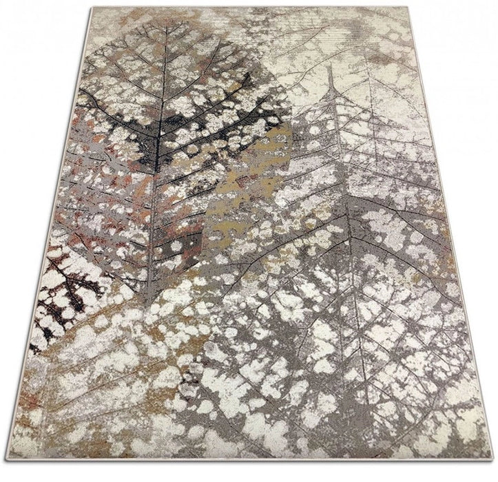 Perspectiva laterala a covorului modern crem bej, textura densa si finisaj de calitate