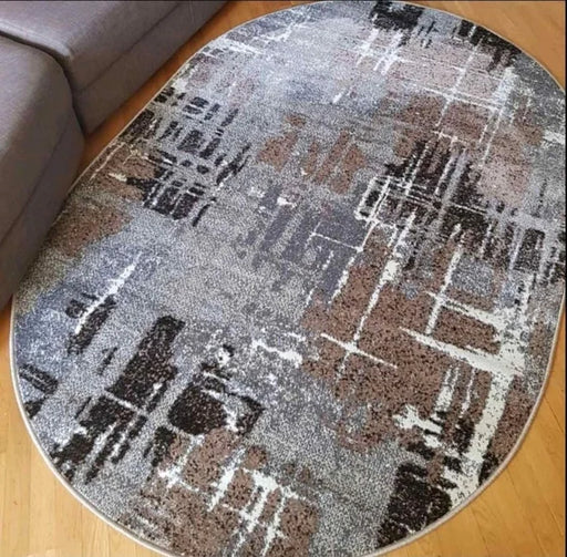 Covor modern oval gri maro integrat într-un interior modern