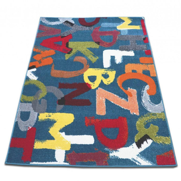 Covor pentru camera copii multicolor, cu design creativ si aspect vesel pentru interior modern