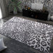 Covor premium cu model animal print, perfect pentru living, dormitor si sufragerie.