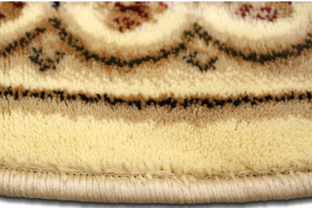 Detaliu margine rotunda si finisaj covor clasic crem bej