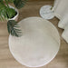Covor rotund pufos crem pentru living, tip blanita, design modern si elegant, ideal pentru decor luminos