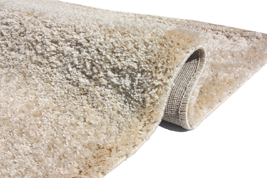 Covor shaggy pufos crem pentru living, covor modern gros si moale pentru interior