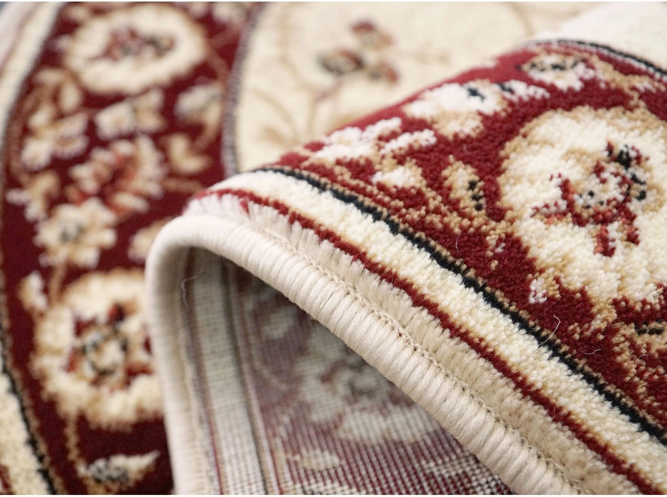 Detaliu material și grosime covor clasic oval crem grena