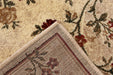 detaliu spate covor modern floral crem bej cu finisaj rezistent