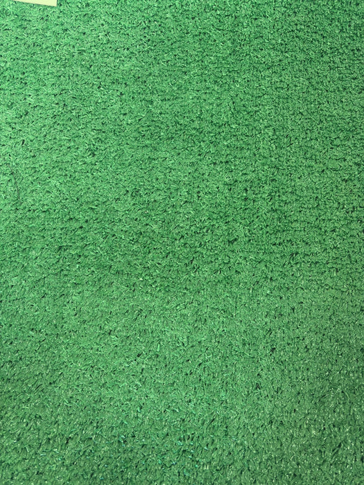 textura gazon artificial verde 10 mm decorativ pentru terasa sau balcon