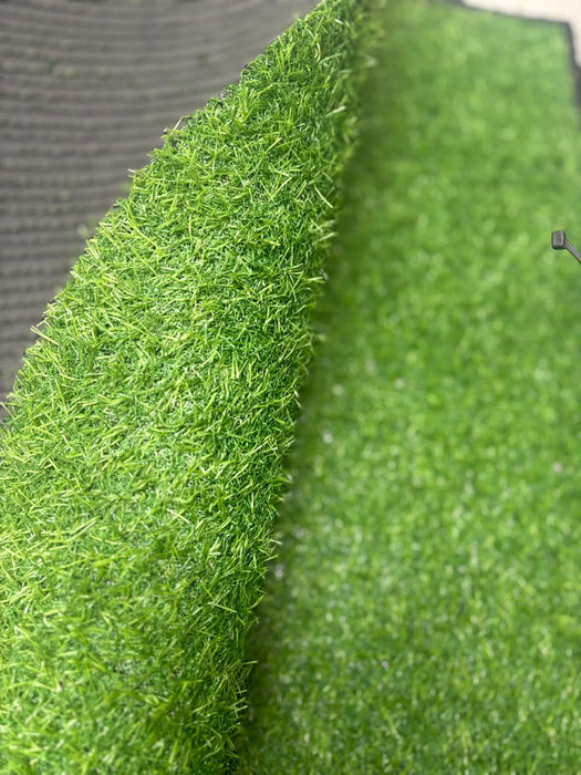 Iarba artificiala 15 mm pentru terasa si gradina gazon artificial decorativ