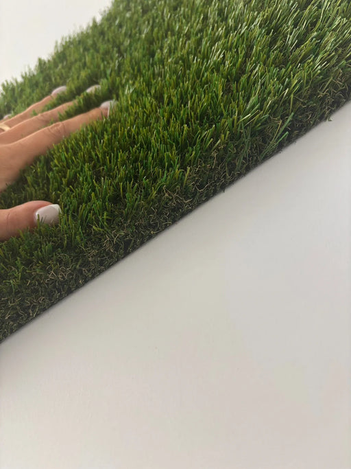 Iarba artificiala 25 mm verde cu aspect natural gazon artificial pentru exterior