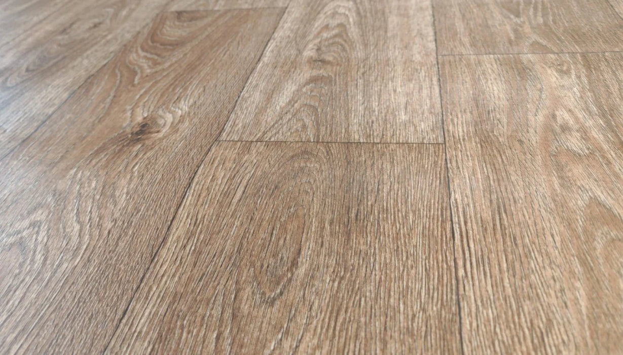 Linoleum PVC model lemn pentru pardoseala rezidentiala, aspect cald si usor de intretinut