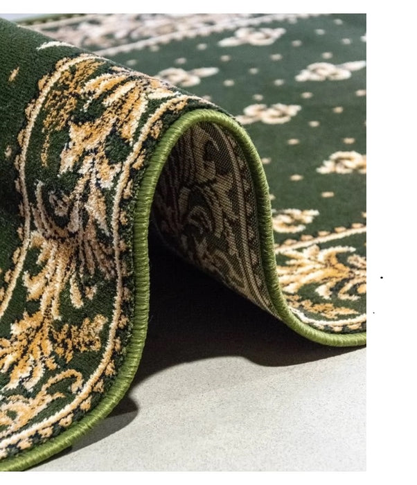 Margine festonata covor bisericesc verde cu bordura ornamentala