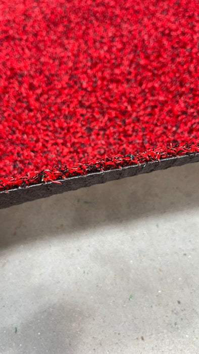 Gazon artificial / covor gazon Coir rosu decorativ pentru evenimente, inaltime fir 14 mm, super-rezistent, modern, dimensiuni variate