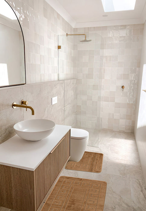 set covor baie antiderapant maro deschis 2 piese covor wc si covor pentru baie moderna