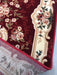 textura-covor-clasic-grena-floral