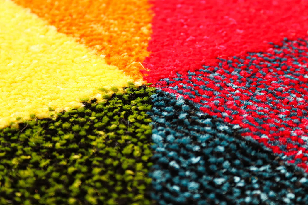 Detaliu textura covor modern living cu fibre dense si culori intense pentru un aspect premium.
