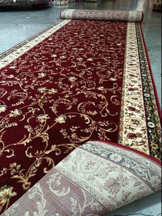 Traversa coridor grena stil oriental cu model traditional si margine decorativa crem