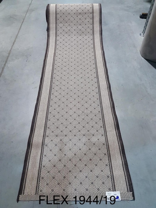 Traversa covor bucatarie antiderapanta bej maro, model clasic, margini festonate, ideala pentru trafic intens