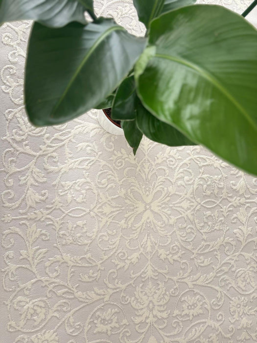 Traversa covor crem cu model relief potrivita pentru hol lung