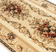 Detaliu model floral traditional pe traversa covor crem tesatura fina si decorativa