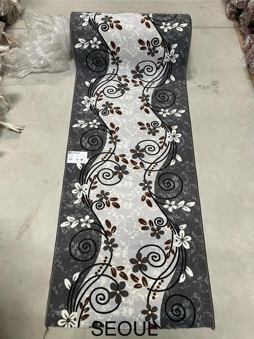 Traversa covor gri floral model lung pentru hol, rezistenta si ideala pentru utilizare zilnica
